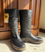 LEATHER BOOTS WITH SHEEPSKIN LINING