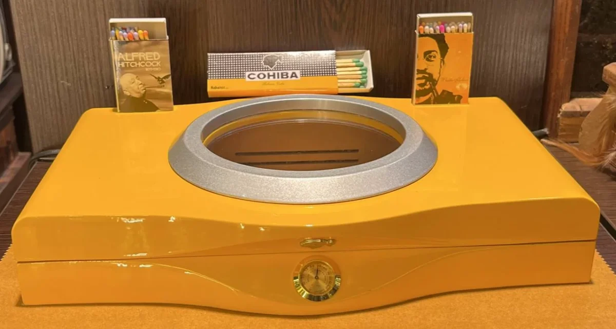 هومیدور کوهیبا Cohiba cigar humidor