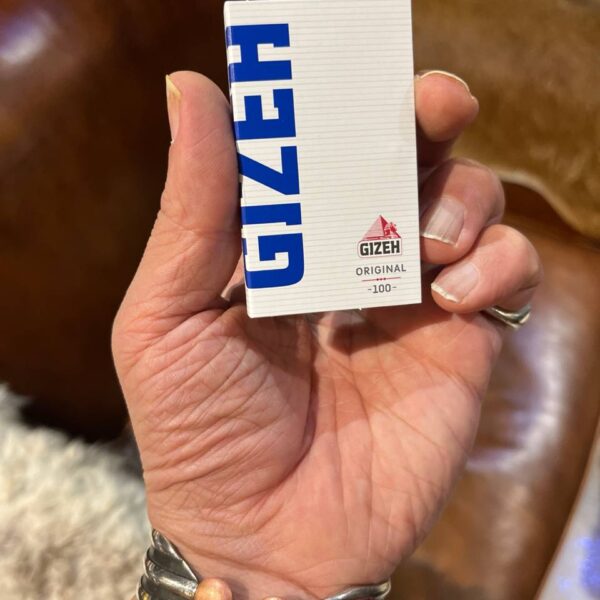 کاغذ سیگار پیچ گیزه