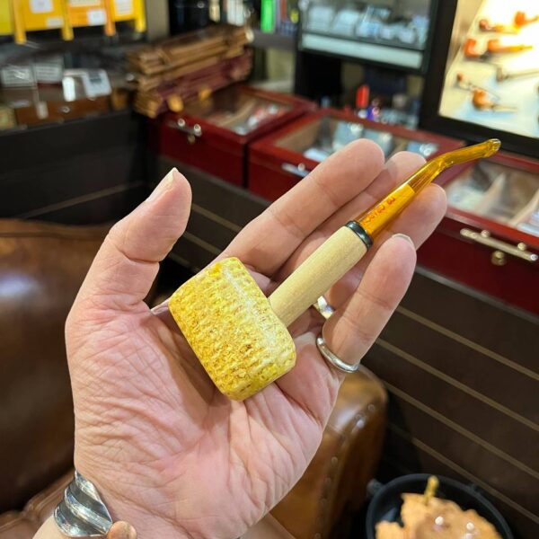 پیپ کورن Missouri meerschaum