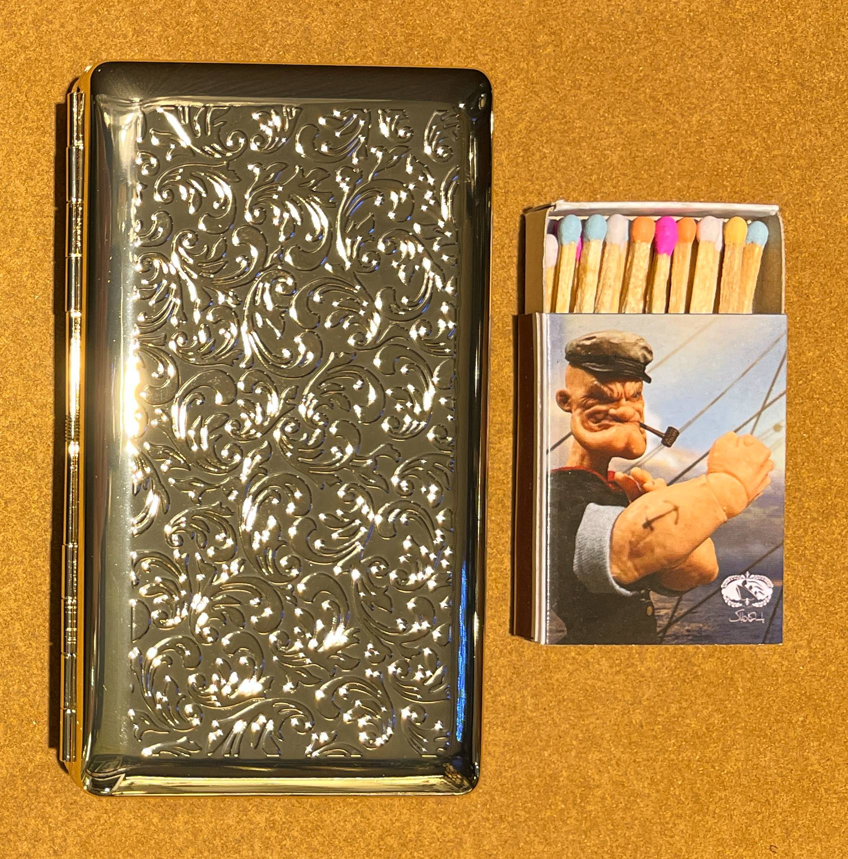 photo_2025-10-24_22-26-06 جعبه سیگار فلزی طلایی