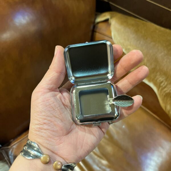 زیر سیگاری همراه لوبینسکی