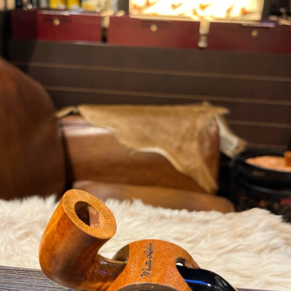 استند پیپ طراحی ماسترو رحیمی