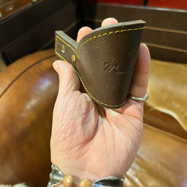 استند پیپ چرمی